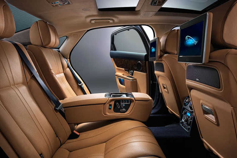 Πολυτέλεια jaguar xj  με 2.000 κυβικά