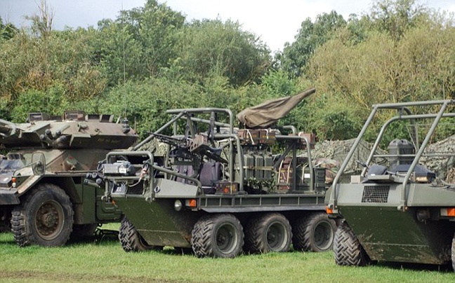 Το σπίτι τους είναι μια συλλογή τεθωρακισμένων (pics)