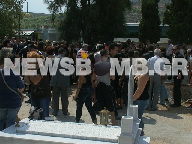 Το ύστατο χαίρε στον Μιχάλη Ασλάνη (Φωτό & Βίντεο)