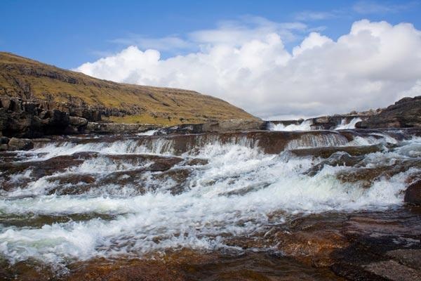 Sorvagsvatn....όταν η λίμνη συναντά τον ωκεανό! (pics)