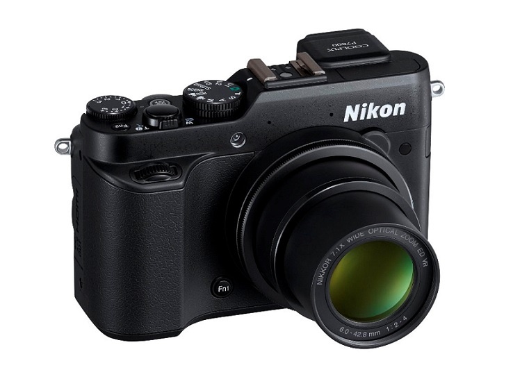 Nikon COOLPIX P7800 & S02, Φωτιστικό LED LD-1000