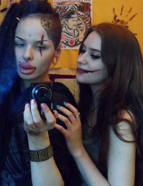 ΕΙΚΟΝΕΣ-ΣΟΚ:Η γυναίκα με τα μεγαλύτερα χείλη στον κόσμο