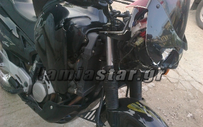 Λαμία: Πυροσβέστης σώθηκε από θαύμα (pics)