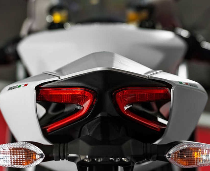 Νέα Ducati 899 panigale