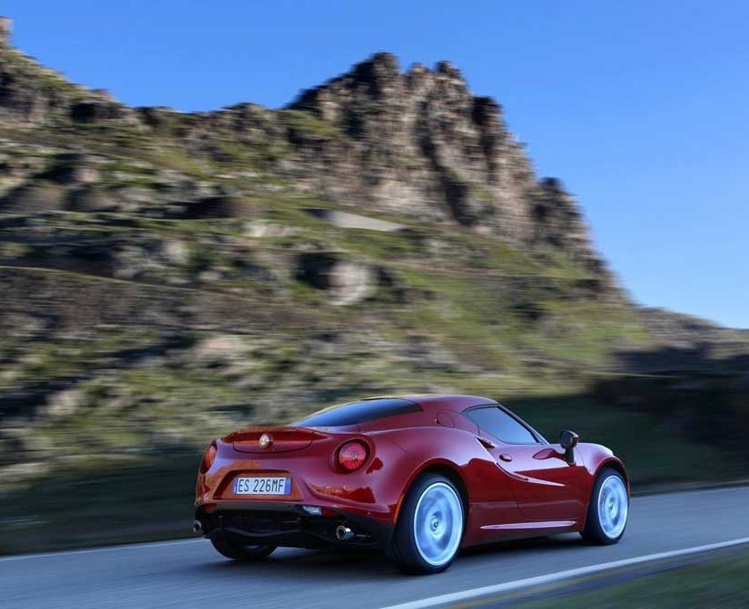 Έτοιμες οι πρώτες Alfa Romeo 4C