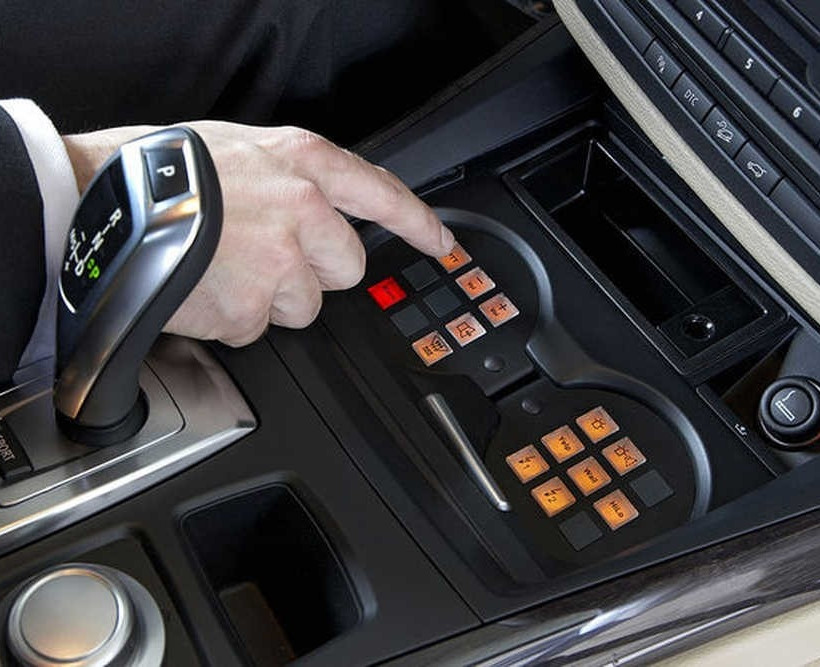 Bmw X5 security plus με αντοχή στα καλάσνικοφ 