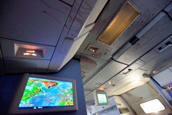 Όταν ένα αεροπλάνο πέφτει σε κενό αέρος