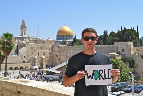 Δείτε τι ανέβασε ένας χρήστης στο Facebook για τους γονείς του