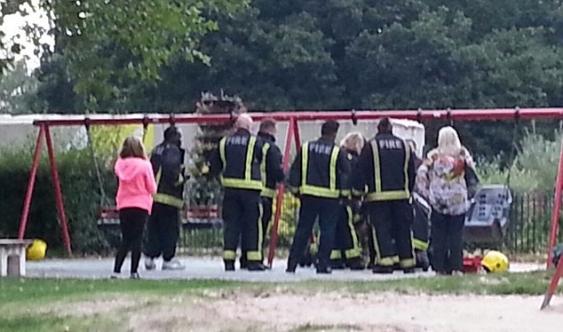 Έφηβη πήγε να κάνει... κούνια και έγινε ρεζίλι σε όλο το διαδίκτυο! 