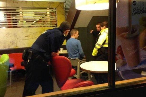 Δείτε τι έπαθε και έγινε ρεζίλι σε... όλο το διαδίκτυο! (pics)