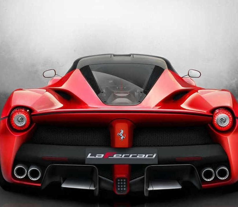 Τifosi Ferrari ο Ρονάλντο, παίρνει και LaFERRARI