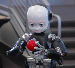 Το ανθρώπινο ρομπότ που εντυπωσίασε την Μέρκελ (pics)