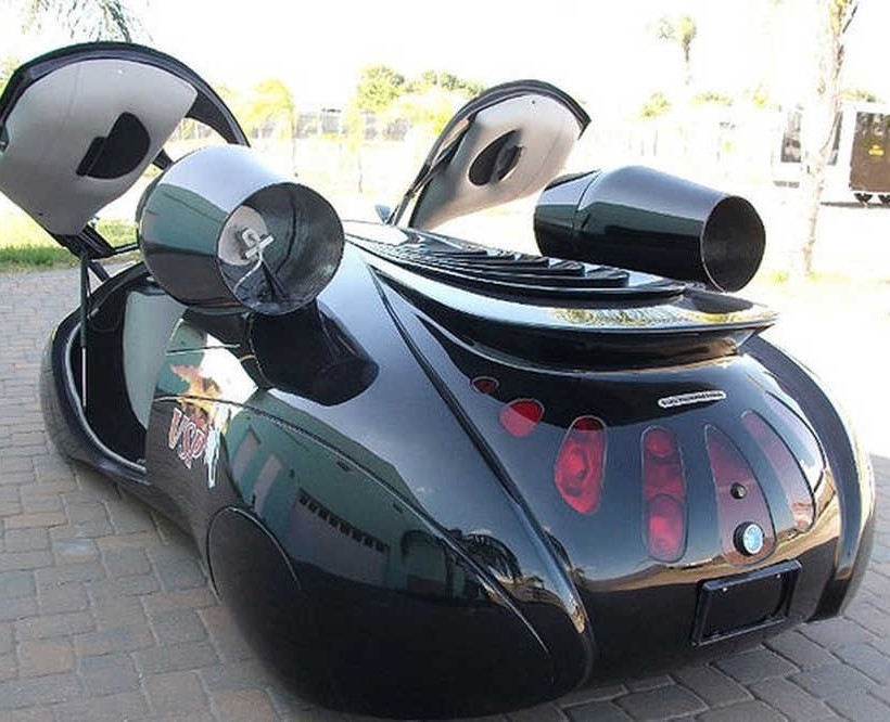 Το διαφορετικό: The extra terrestrial vehicle