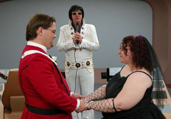 Γάμοι για κλάμματα... (pics)