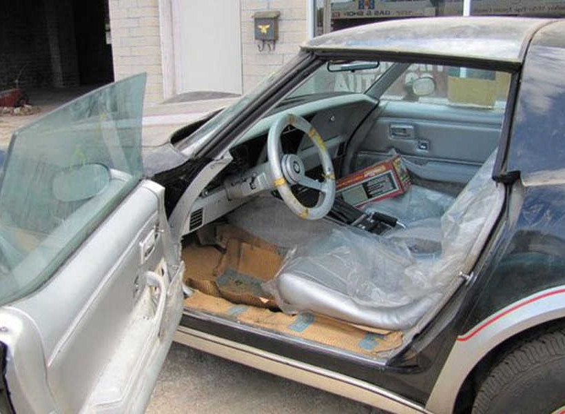 Παλιά μεν ολοκαίνουργια δε αυτοκίνητα