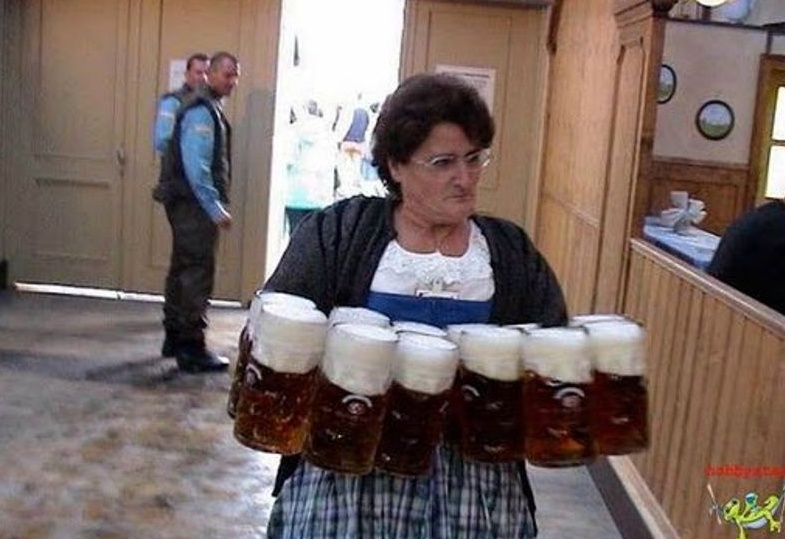 Πώς μπορεί μία γυναίκα να ικανοποιήσει ταυτόχρονα 12 άνδρες; 