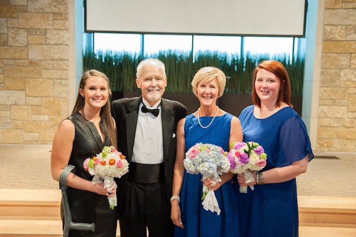 Το συγκινητικό δώρο ετοιμοθάνατου πατέρα στις κόρες του!