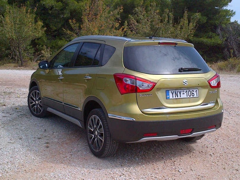 Νέο Suzuki S-Cross