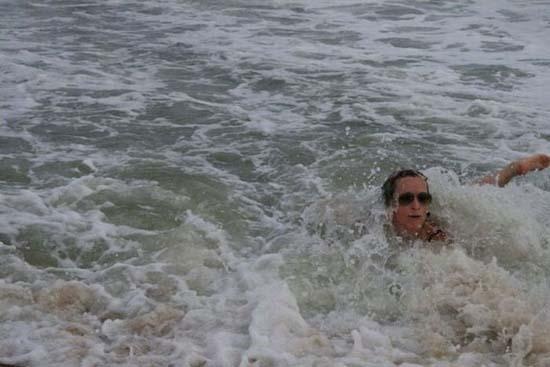 Αυτή πόζαρε να βγει φωτογραφία αλλά δεν ήξερε τι την περίμενε