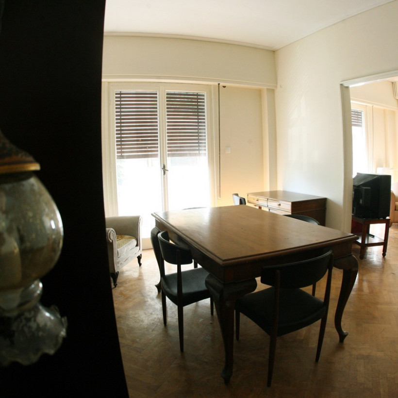 Επιπλώθηκαν τα διαμερίσματα των αστέγων στο Κέντρο της Αθήνας (pics)