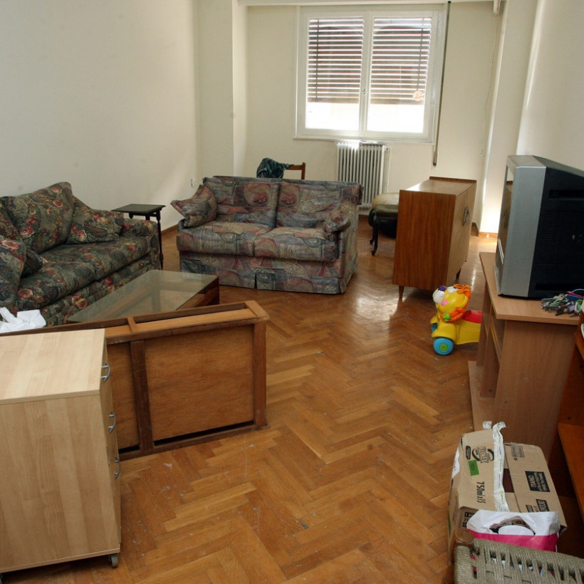 Επιπλώθηκαν τα διαμερίσματα των αστέγων στο Κέντρο της Αθήνας (pics)