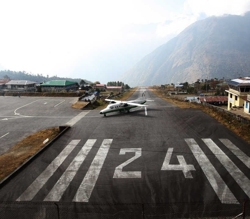 Φωτογραφίες από το πιο επικίνδυνο αεροδρόμιο του κόσμου
