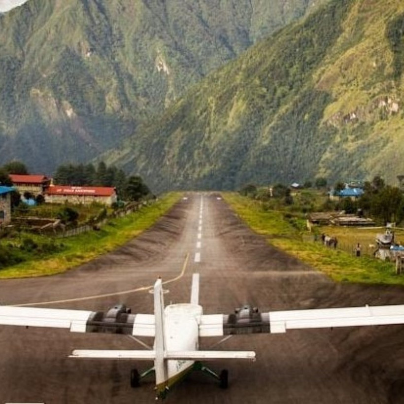 Φωτογραφίες από το πιο επικίνδυνο αεροδρόμιο του κόσμου