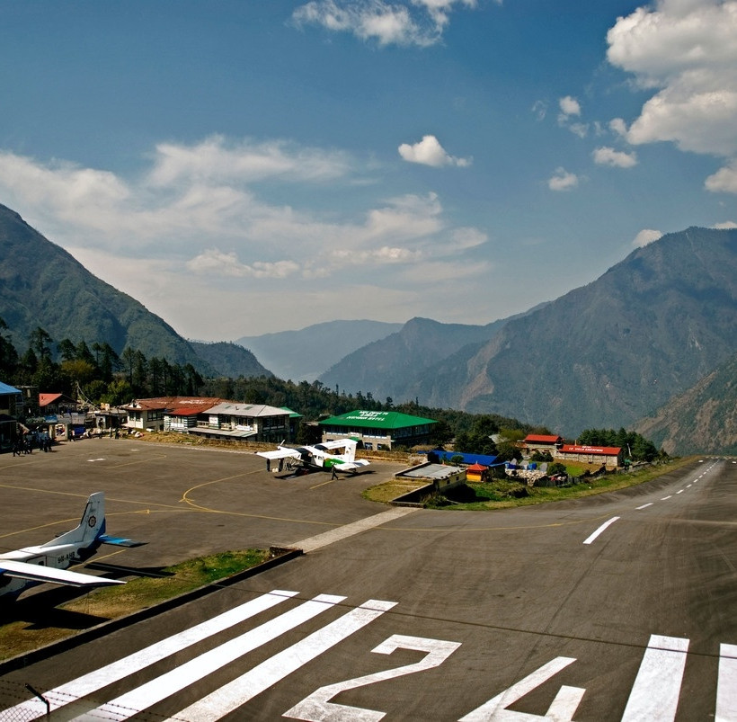 Φωτογραφίες από το πιο επικίνδυνο αεροδρόμιο του κόσμου