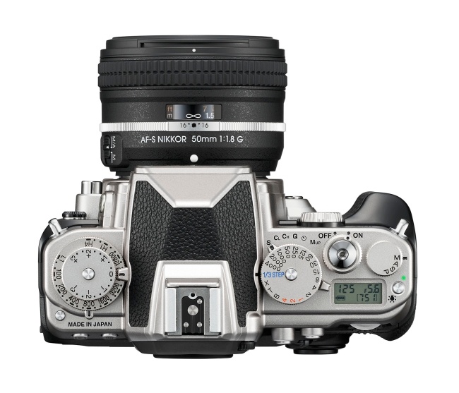 Η Nikon παρουσιάζει την Df