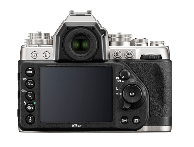 Η Nikon παρουσιάζει την Df