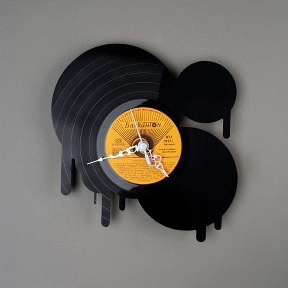 Δίσκοι βινυλίου μεταμορφώνονται σε ρολόγια (pics)