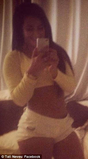 H Βραζιλιάνα Tati ανάβει φωτιές 