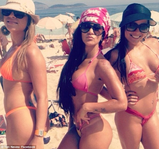 H Βραζιλιάνα Tati ανάβει φωτιές 