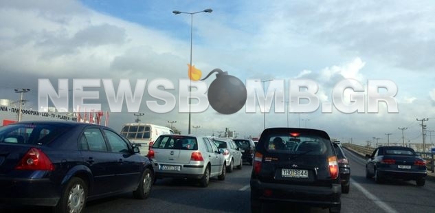 ΤΩΡΑ: Μεγάλο μποτιλιάρισμα στην εθνική οδό (pics) 