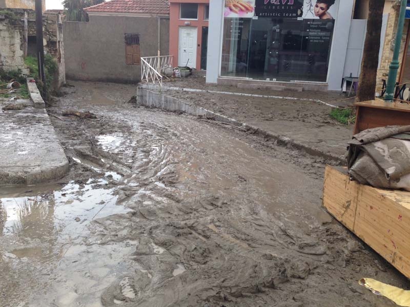 Γράμμα δασκάλας σε γονείς: Τα παιδιά σας είναι βρώμικα και μυρίζουν