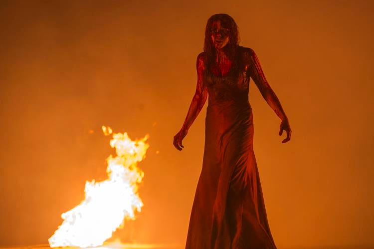 Carrie: Θα μάθεις το όνομά της