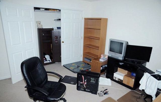 Ανατριχιαστικές φωτογραφίες: Μέσα στο δωμάτιο ενός μακελάρη (pics)