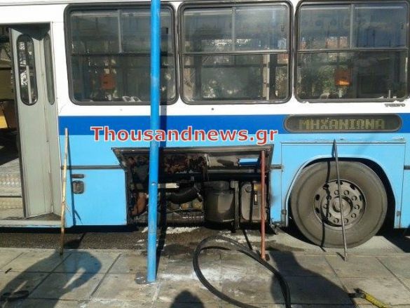 Παραλίγο μεγάλη φωτιά σε λεωφορείο του ΟΑΣΘ (ΦΩΤΟ)