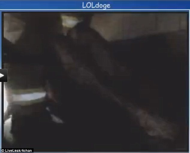 ΣΟΚ: Απόπειρα αυτοκτονίας σε live stream, μπροστά σε 200 άτομα! (pics)