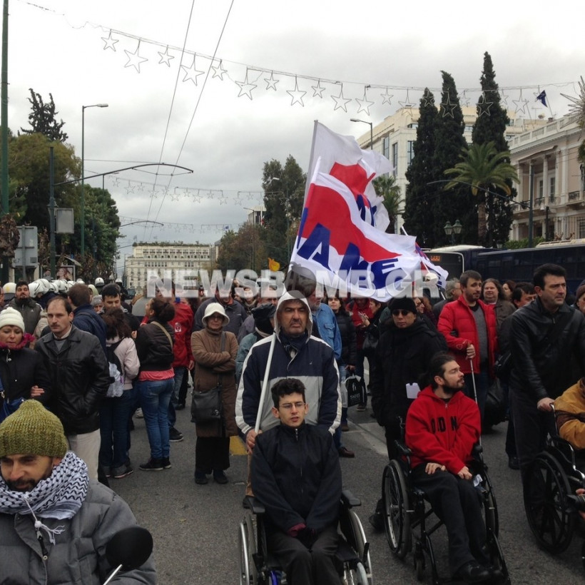 Πορεία ΑμεΑ στο κέντρο της Αθήνας (pics)