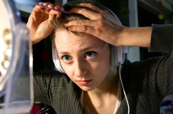 Αυτή η κοπέλα έχει μια πραγματικά πολύ περίεργη συνήθεια (pics)