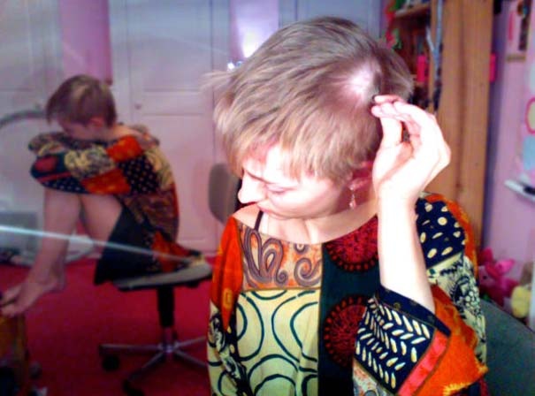 Αυτή η κοπέλα έχει μια πραγματικά πολύ περίεργη συνήθεια (pics)