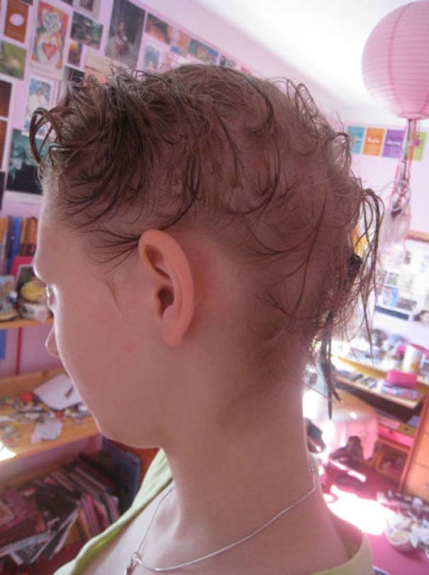 Αυτή η κοπέλα έχει μια πραγματικά πολύ περίεργη συνήθεια (pics)