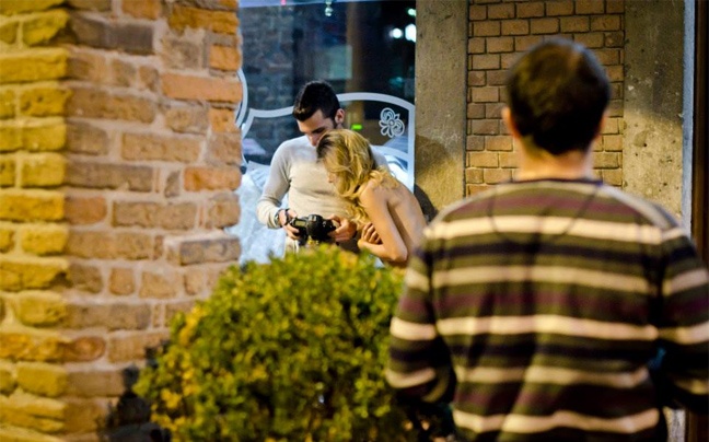 Οι γυναίκες μιας ιταλικής πόλης τα... έβγαλαν για καλό σκοπό (pics)