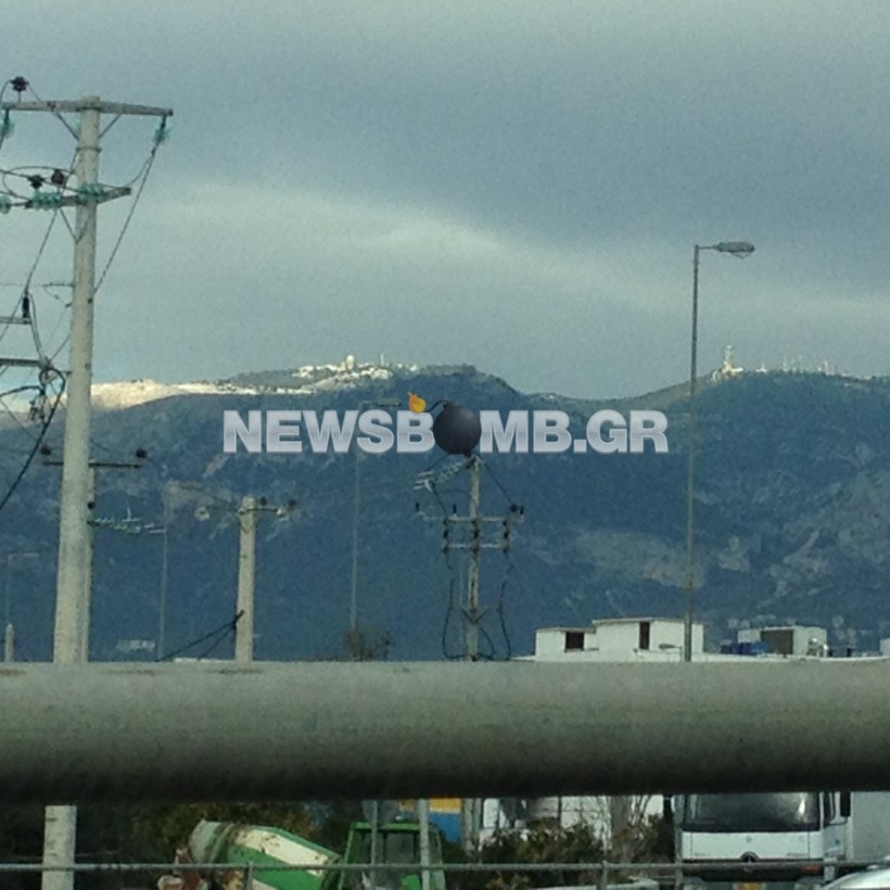 Χιόνια στις κορυφές της Πάρνηθας (pics)