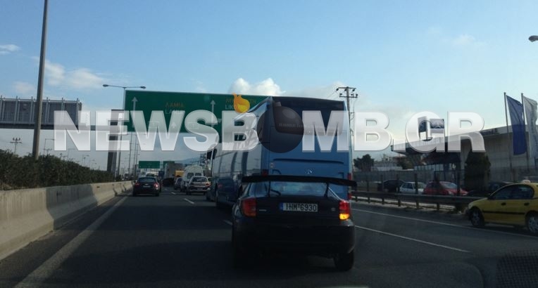 ΤΩΡΑ: Ουρές χιλιομέτρων στην Εθνική Οδό λόγω ατυχήματος