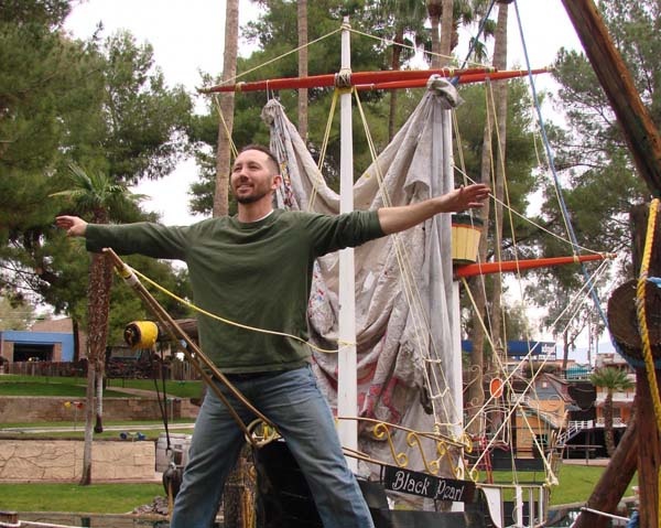 Επικές φωτογραφίες: Η σύζυγος τον εγκατέλειψε και δείτε τι της έκανε!