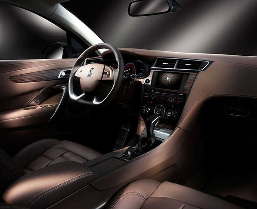 CITROEN DS5 LS: Λιμουζίνα για την Κίνα