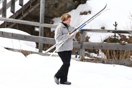 Μέρκελ: Επιβάλει σκληρή λιτότητα ενώ κάνει σκι στο Σεν Μόριτζ (pics)
