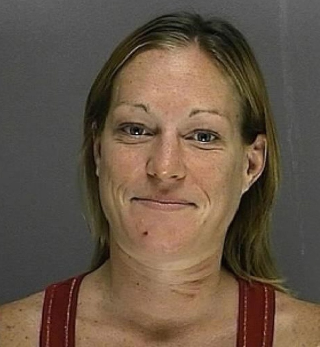 Φωτογραφίες-ΣΟΚ: Δείτε πώς έγινε αυτή η γυναίκα μετά από 23 συλλήψεις